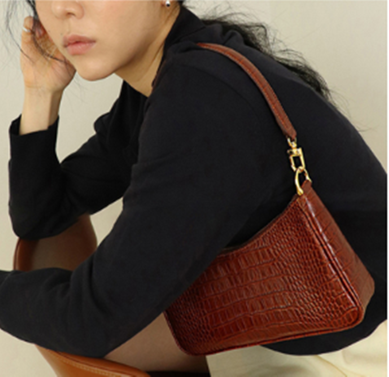 style: F - Niche Simple and Fashionable Texture Handbag Trendy