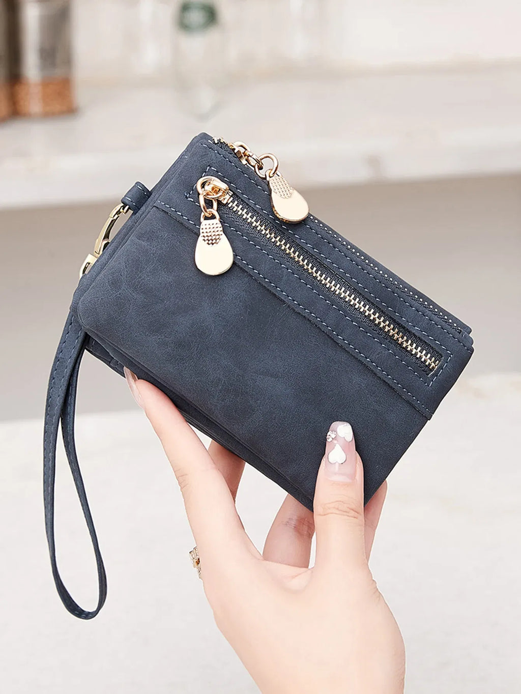 Color: black - Retro foldingzipper wallet high-quality PUleather portablemultifunctional women's walletfashionable withID card window wrist bag