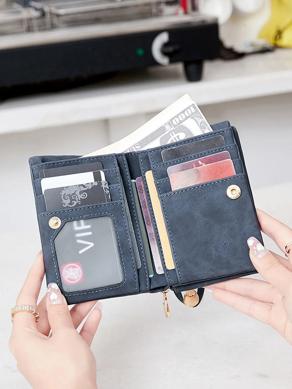 Color: black - Retro foldingzipper wallet high-quality PUleather portablemultifunctional women's walletfashionable withID card window wrist bag